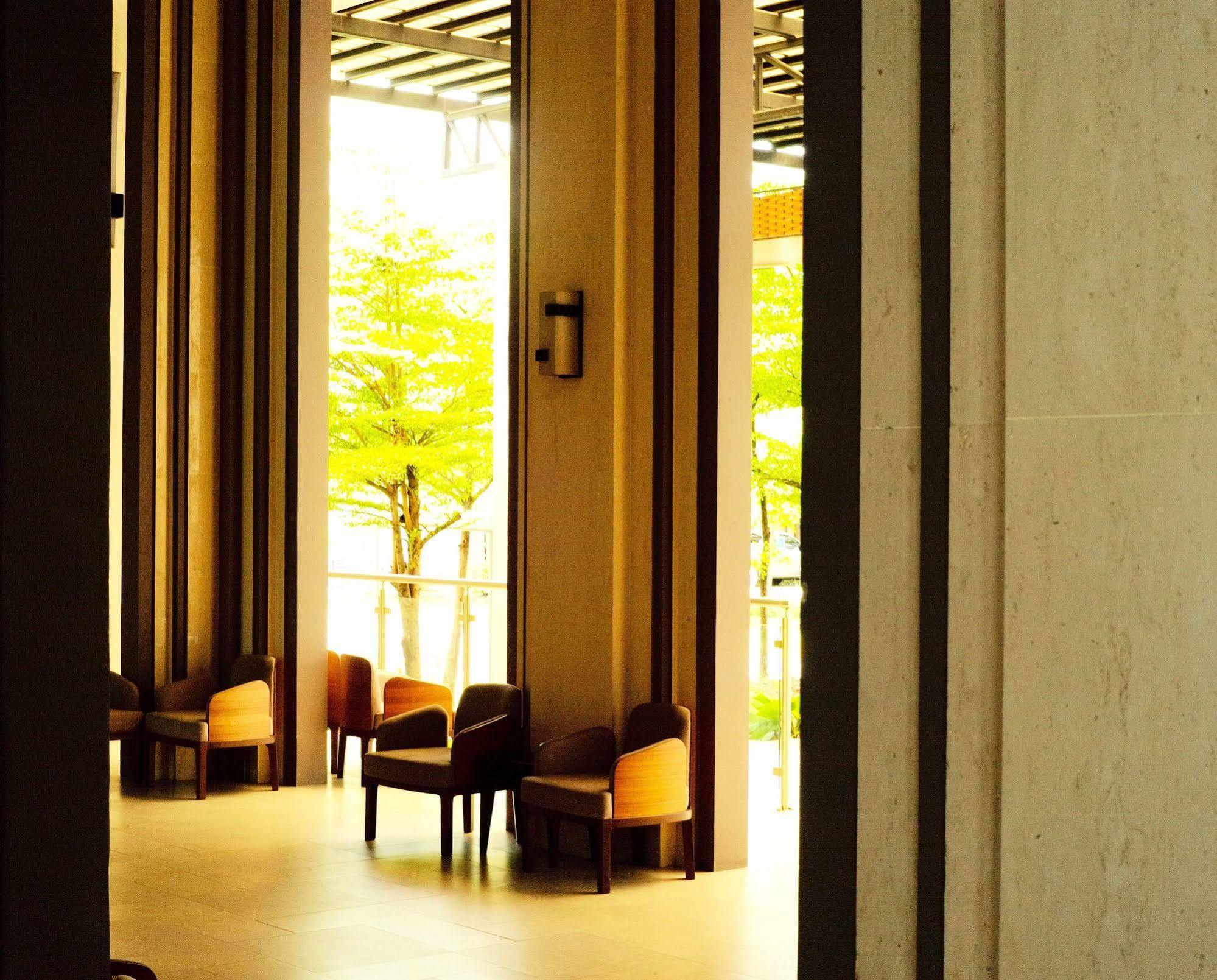 J. Park Hotel Чонбурі Екстер'єр фото
