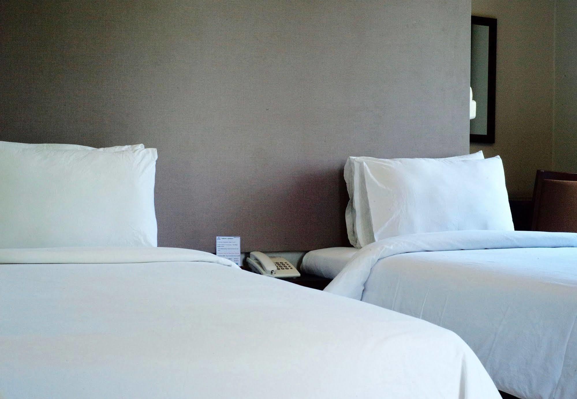 J. Park Hotel Чонбурі Екстер'єр фото